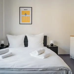 Apartmenthaus Neukoelln Berlijn